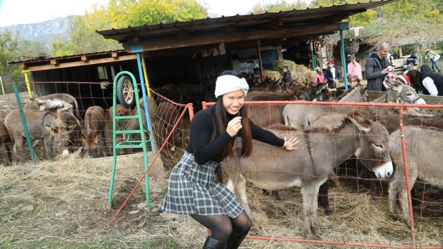 Neverovatna avantura Vijetnamke: Liz na vespi obišla čitavu bivšu Jugu, a pod njenim točkovima našlo se 3.600 kilometara!