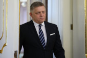 "Slovačka ne planira da zamrzne rusku imovinu": Fico - Pomoć Ukrajini završava na crnom tržištu