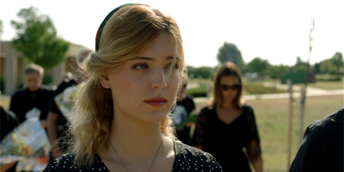 Kako smuvati devojku na babinoj sahrani: Mladi glumac Pavle Čemerikić o crnoj komediji "Sunce mamino" (FOTO/VIDEO)