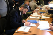 Aleksandar Šapić potpisom dao podršku listi SNS