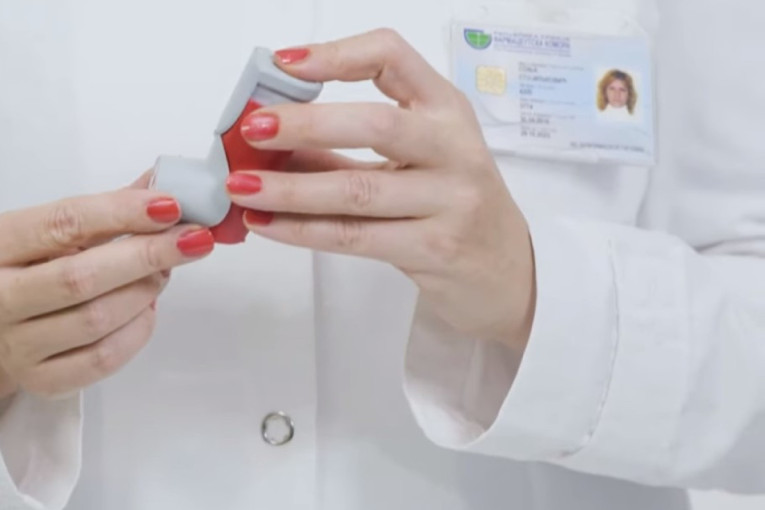 Naslovne strane dnevnih novina: Prelistavanje štampe za 30. januar 2026. godine