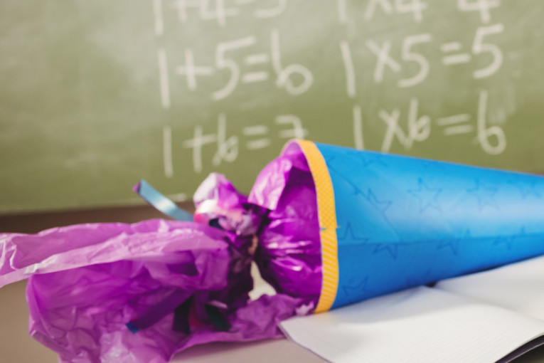 Počela nova školska godina: Ministar traži normalizaciju i kraj politizacije obrazovanja