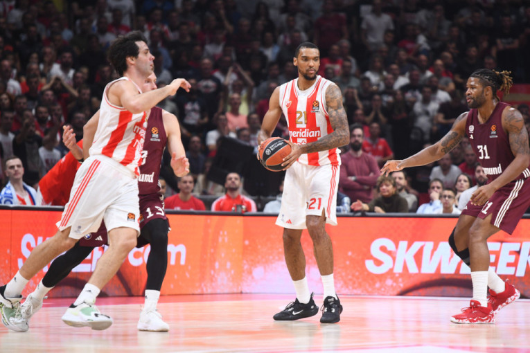 Zvezda se digla iz pepela i pobedila! Teova magija srušila Bajern!