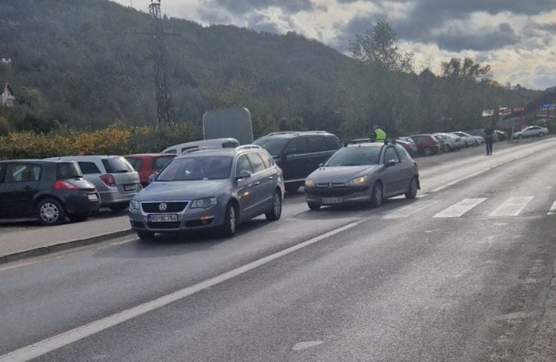 Lančani sudar kod Prijepolja: Ima povređenih - među njima i dvoje dece! (FOTO)