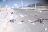 Stravični snimci iz Gaze: Tela civila leže nasred auto-puta, mučki ubijeni dok su bežali od rata, među žrtvama i deca! (UZNEMIRUJUĆI VIDEO)