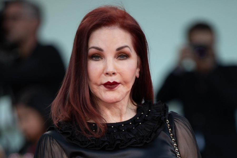 Elvis je trebalo da igra u kultnom filmu na poziv slavne glumice, ali je jedan čovek sve upropastio: Prisila Prisli otkrila tajnu