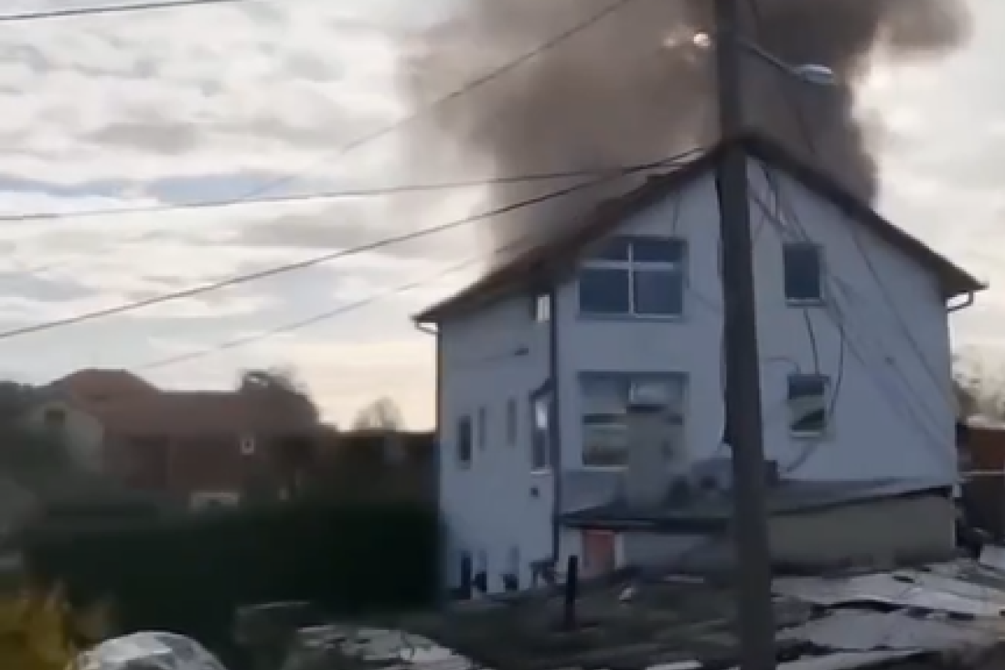 Požar u Železniku: Zapalila se porodična kuća, a sumnja se da je stradalo dete (3)! (VIDEO)