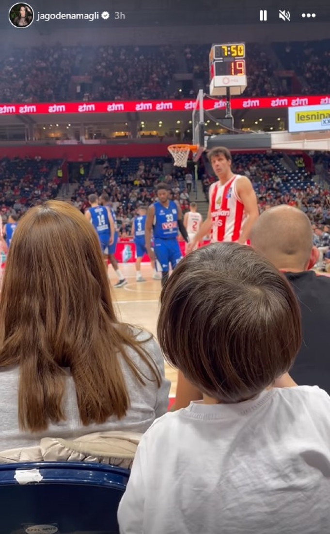 Sin peca, ćerka širi veš! Jelisaveta Orašanin zajedno sa decom napustila Beograd (FOTO)