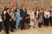 Podrška omladinskog i ženskog preduzetništva: Po 250.000 dinara preduzetnicima iz Jablaničkog i Pčinjskog okruga