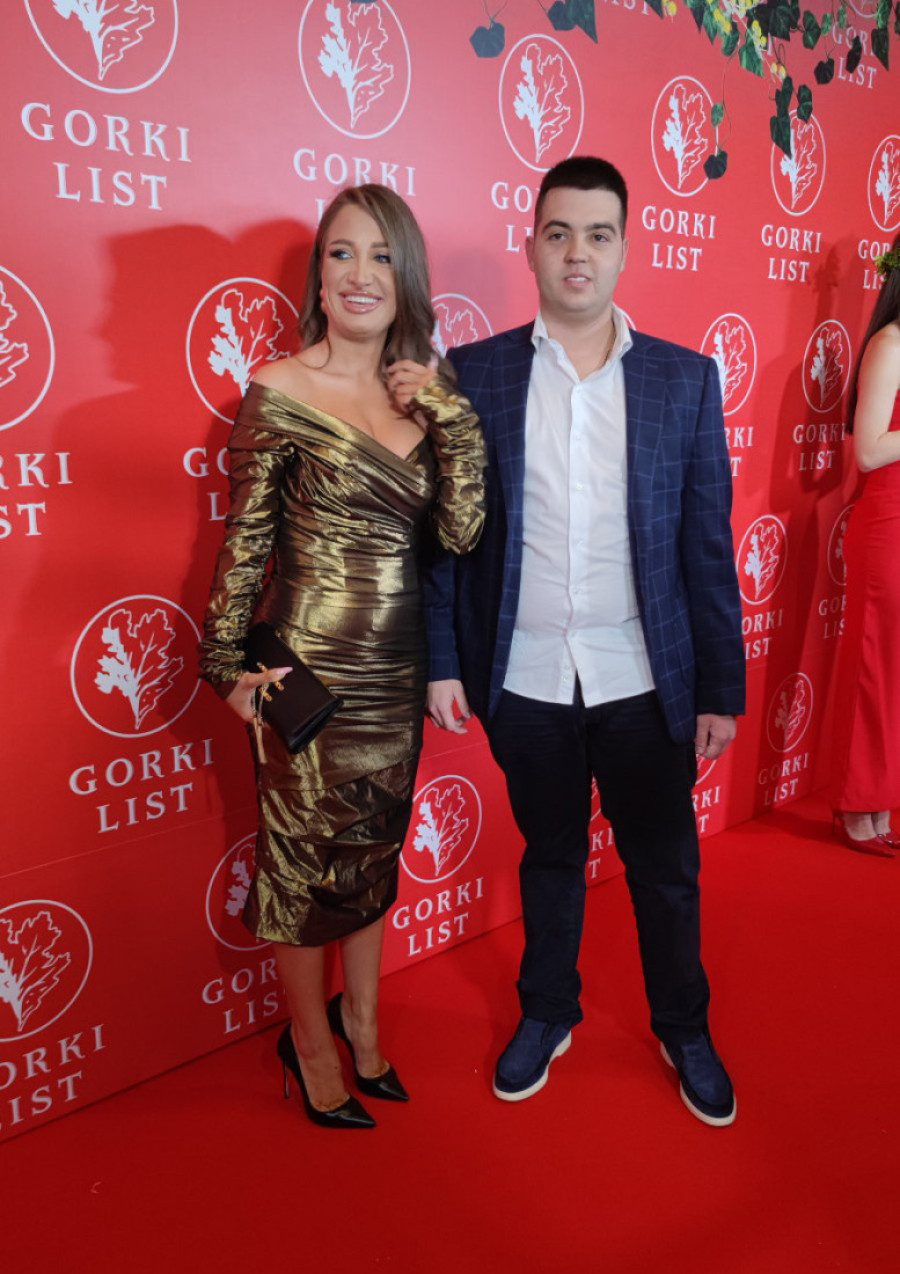 Bivša Dačićeva snajka uhvaćena sa drugim muškarcem nakon raskida sa Lukom! (FOTO)