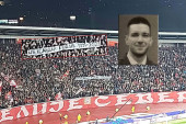 Mirko Kodić prvi put u javnosti posle smrti sina! Navijači Crvene zvezde razvili transparent u čast pokojnog Aleksandra (FOTO)