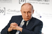 Putin pažljivo čeka rezultate: Rusija neće sklopiti mir sa Ukrajinom pre izbora u SAD