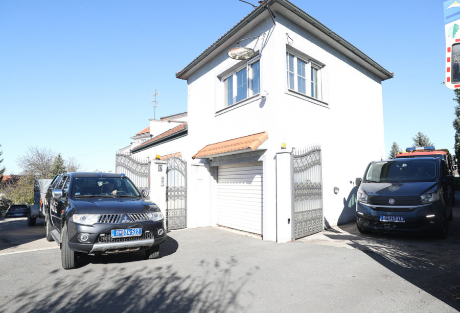 Da se naježiš: Poruka Lazara Kosmajca nad očevim grobom (FOTO/VIDEO)