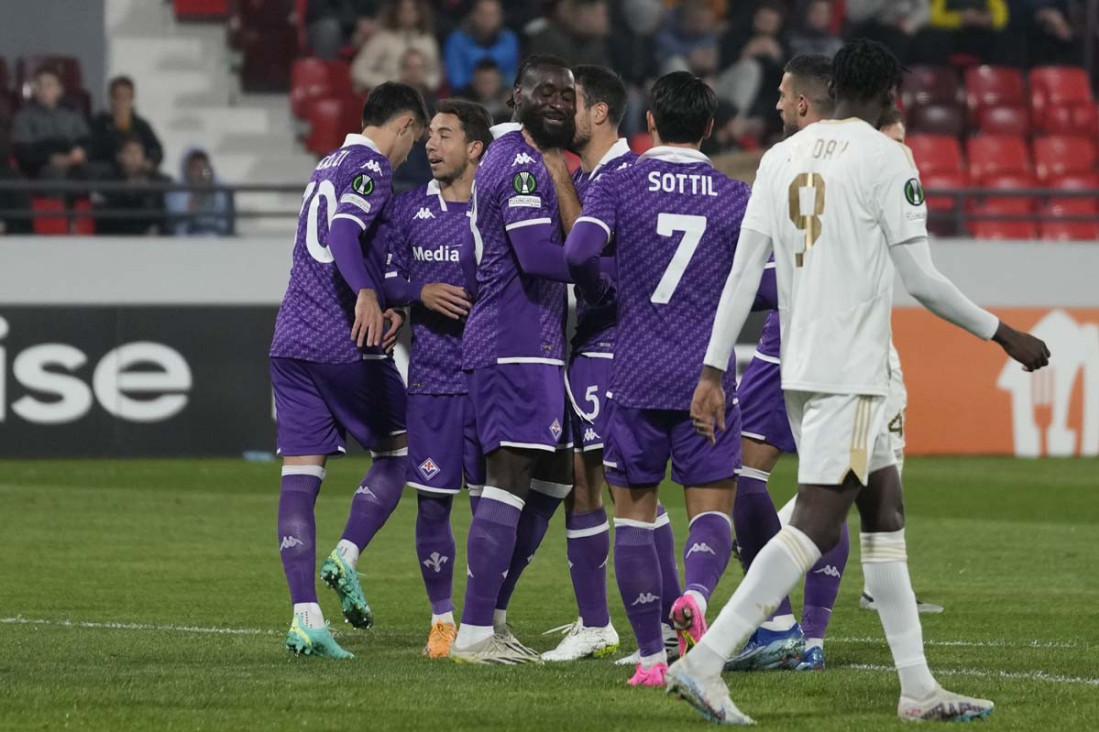 Čukarički ima za čim da žali! Fiorentina sa penala odnela ceo plen u Italiju! (VIDEO)