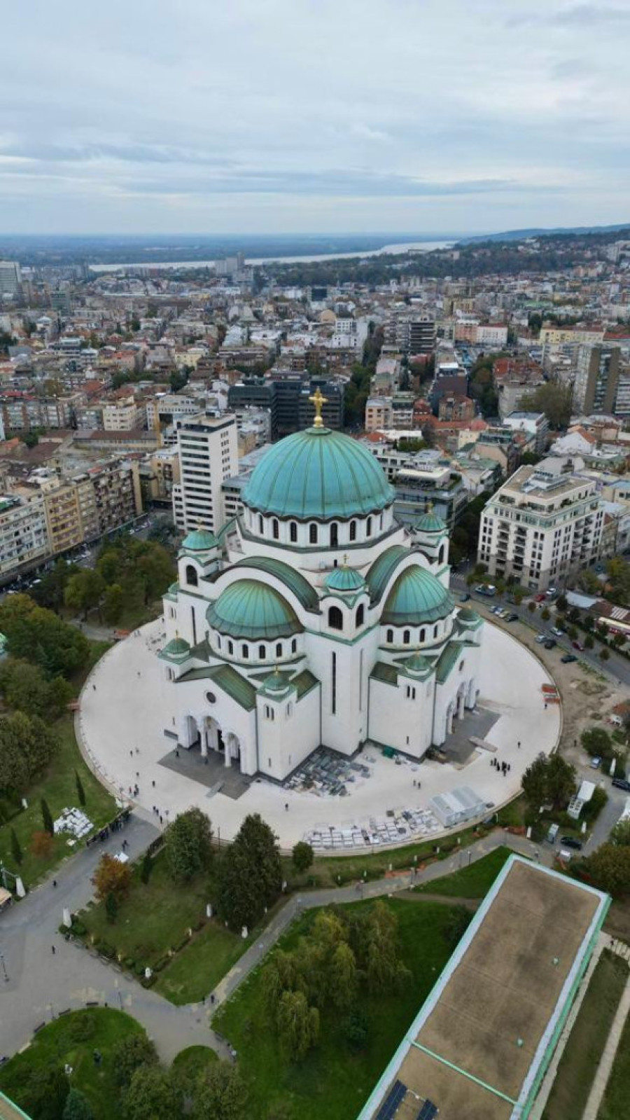 Otvoren najveći pravoslavni hram na svetu! Pogledajte kako izgleda impresivna građevina u srcu Bukurešta (FOTO)