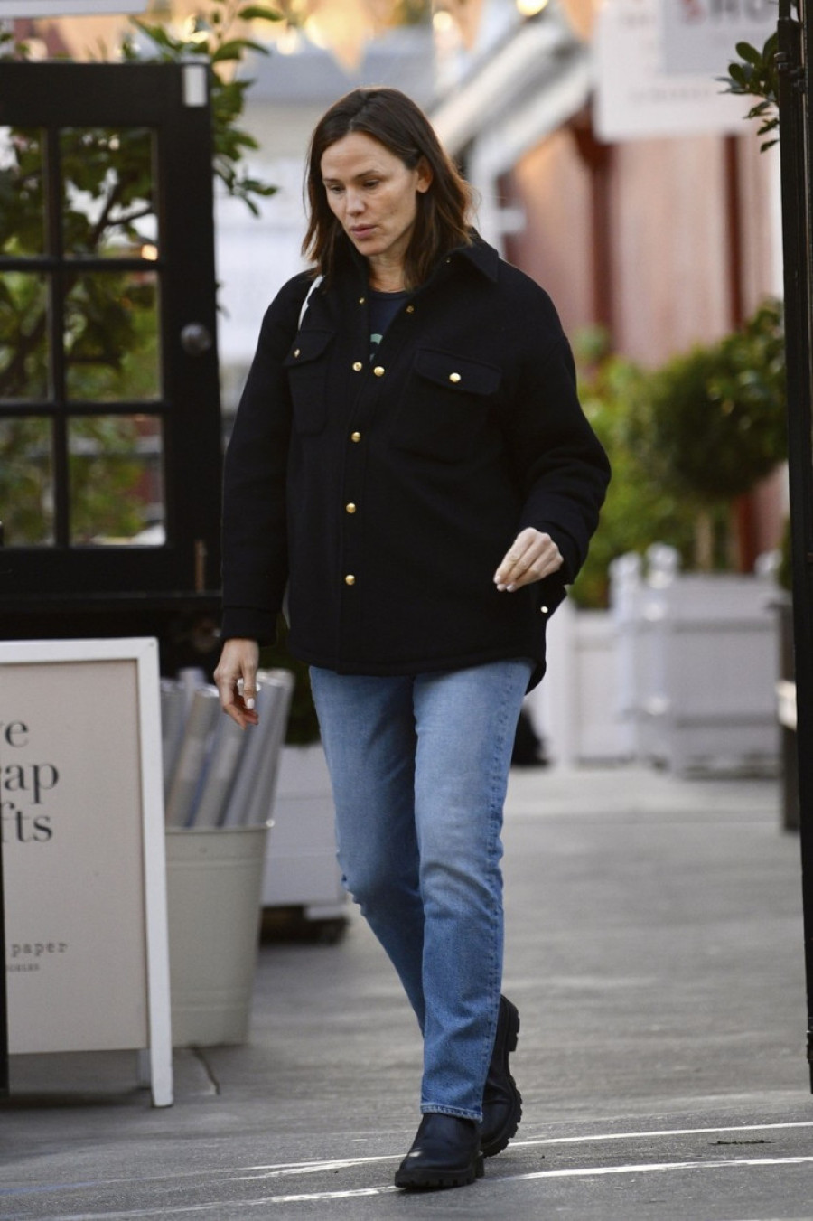 Devojka iz kraja bez šminke: Dženifer Garner uhvaćena u neplaniranom momentu