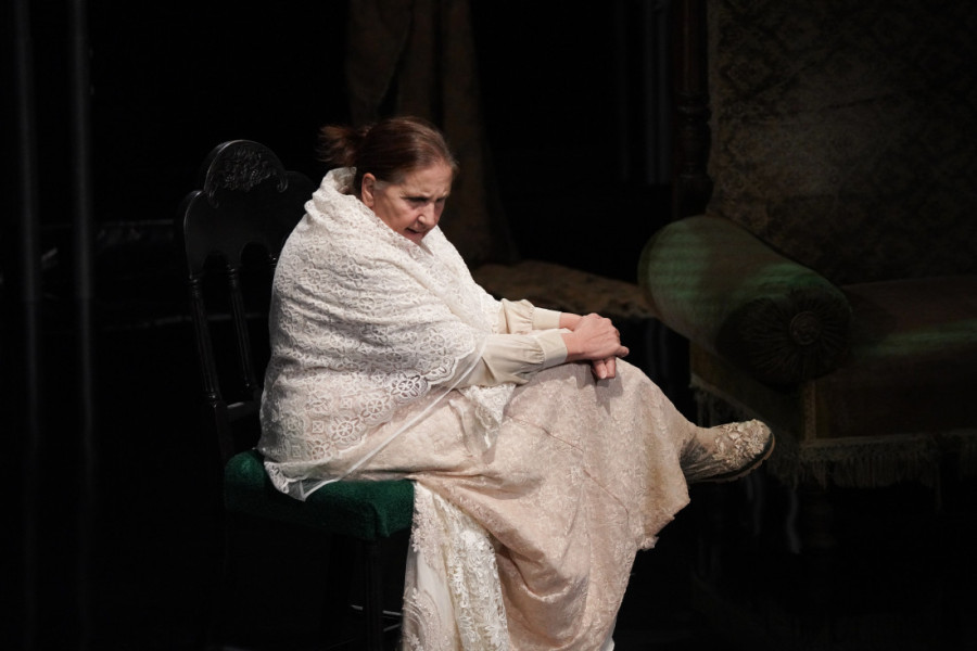 Suze na sceni Narodnog pozorišta: Glumci se rasplakali nakon izvođenja poslednje predstave Jagoša Markovića (FOTO)