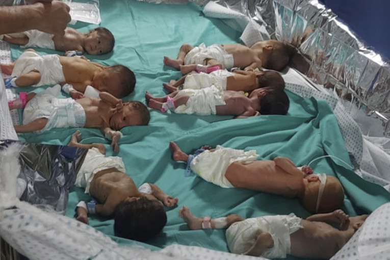 Prevremeno rođene bebe stavljaju u folije da bi se zagrejale: Veoma tužne scene iz bolnice u Gazi (FOTO)