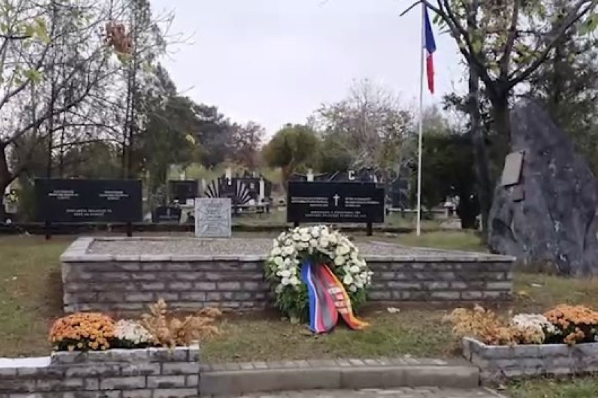 Mijačić: Vraćanjem spomenika ambasade priznale grešku, očekujemo izvinjenje