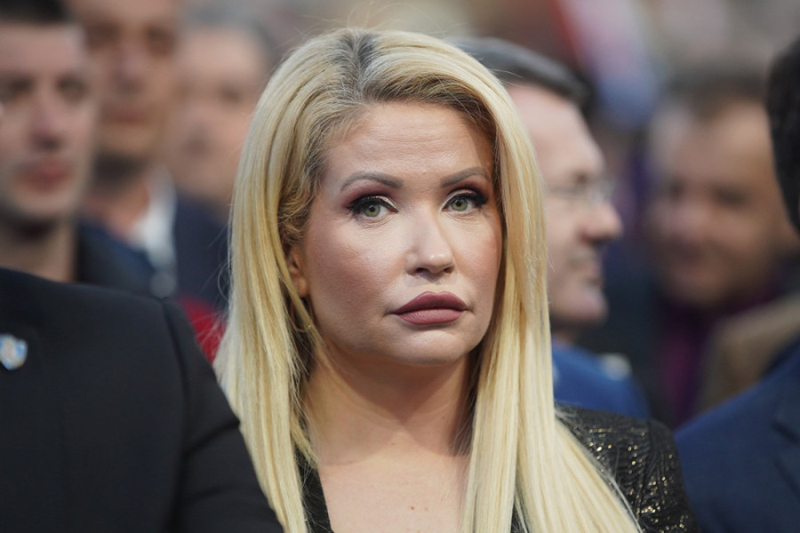 Paranoični Đilas lovi špijune među svojim saradnicima, a otvorio i sezonu lova na novinare!