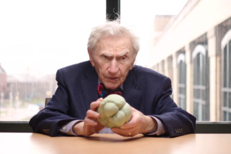 Najstariji lekar na svetu: Doživeo sam 101 godinu jer ovih pet stvari nikad nisam radio