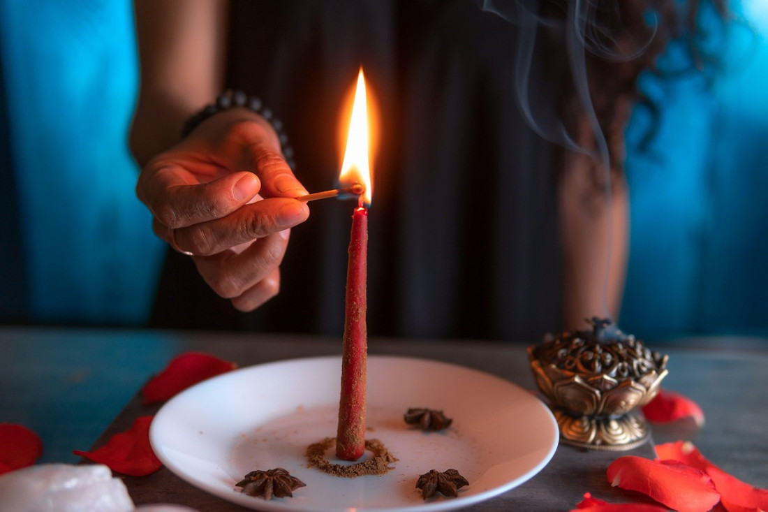 Pojavio se lažni sveštenik Đorđe! Nudi rešavanje problema preko fotografije i uzima pare naivnima