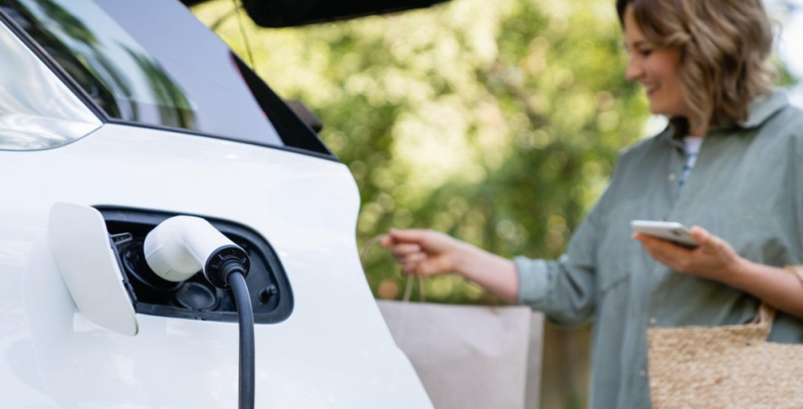 Koliko brzo treba voziti električni automobil na auto-putu? Test pokazao jasan odgovor (VIDEO)