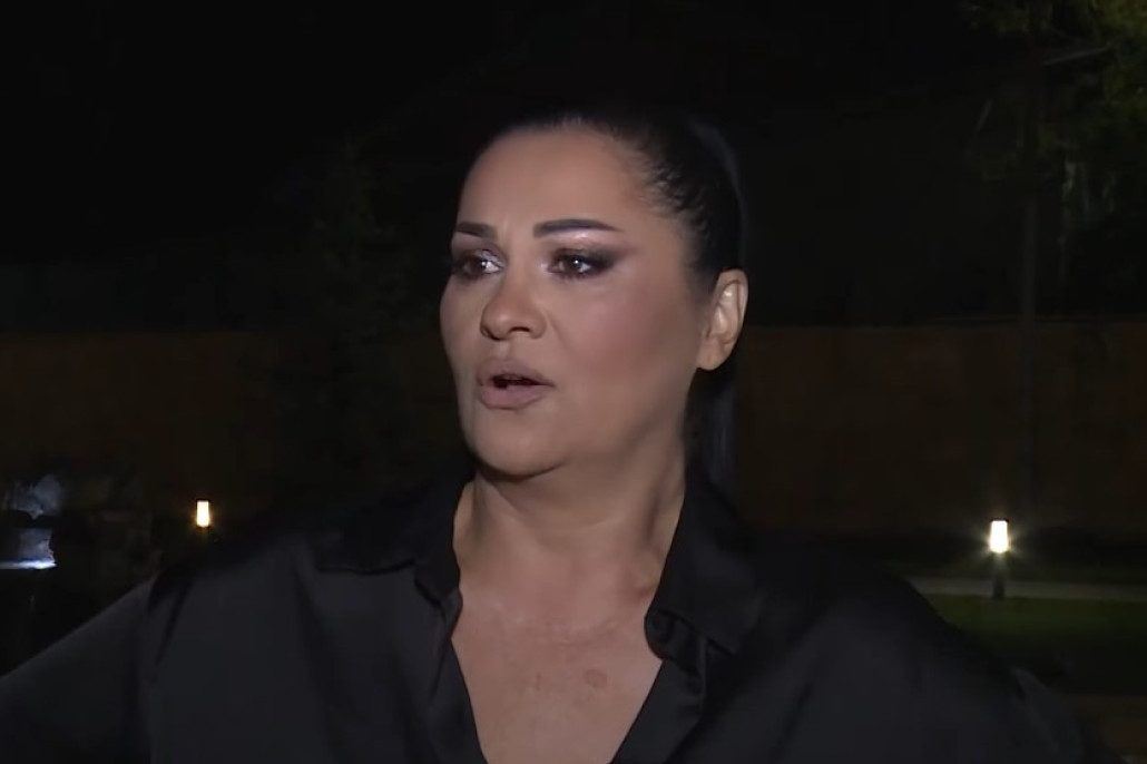 „Javili su mi da je umro i više se ničega ne sećam..." Jana Todorović s knedlom u grlu o velikoj tragediji: Nisam znala za sebe!