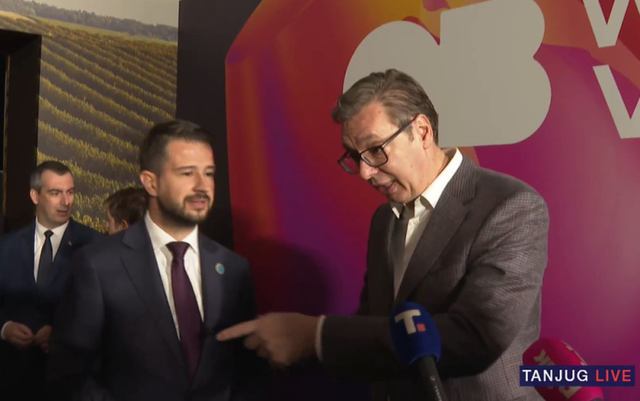 Predsednik Vučić otvorio Sajam vina u Beogradu: Neverovatno je šta smo uradili za godinu dana, brzo napredujemo! (FOTO/VIDEO)