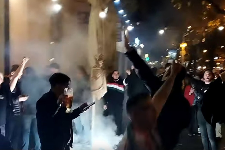 Mađari izašli na ulice da slave uspeh reprezentacije, Bugari rušili Sofiju tražeći ostavke Saveza (FOTO, VIDEO)