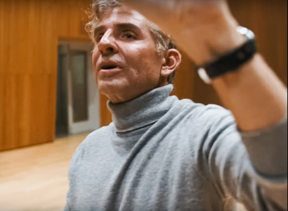 Pogledajte zapanjujuću scenu Bredlija Kupera iz filma "Maestro": Šest godina za šest minuta (FOTO/VIDEO)