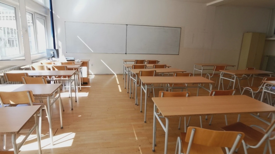 Skandal u školi u Tutinu: Nastavnik tvrdi da ga je napao kolega!