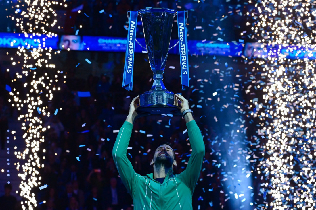 Novak je kralj Torina: Razbio Sinera u finalu i ušao u istoriju tenisa!