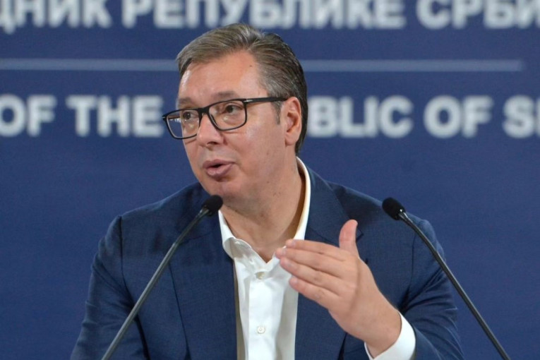 Vučić: Imaćemo ogromna ulaganja u domaću namensku industriju