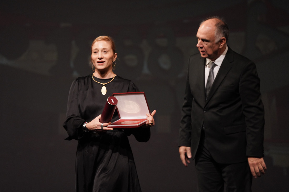 Nenad Jezdić odao počast Žarku Lauševiću i Jagošu Markoviću: Uručena nagrada "Raša Plaović" (FOTO)