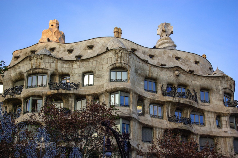 Čudesni svet Gaudijeve La Pedrere: Arhitektonska fantazija u Barseloni (FOTO)