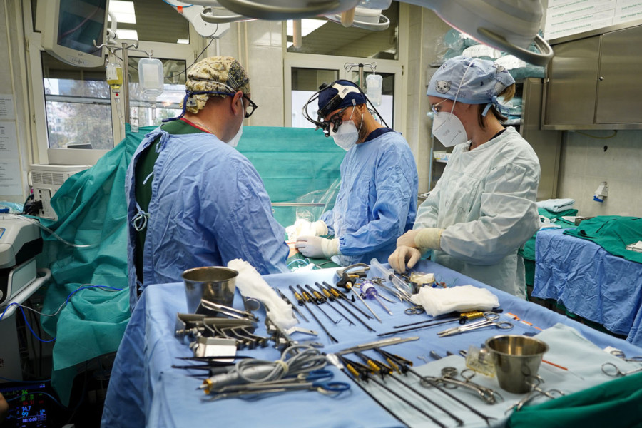 U Kliničkom centru Srbije urađena 100. operacija ugradnje bajpasa na kucajućem srcu