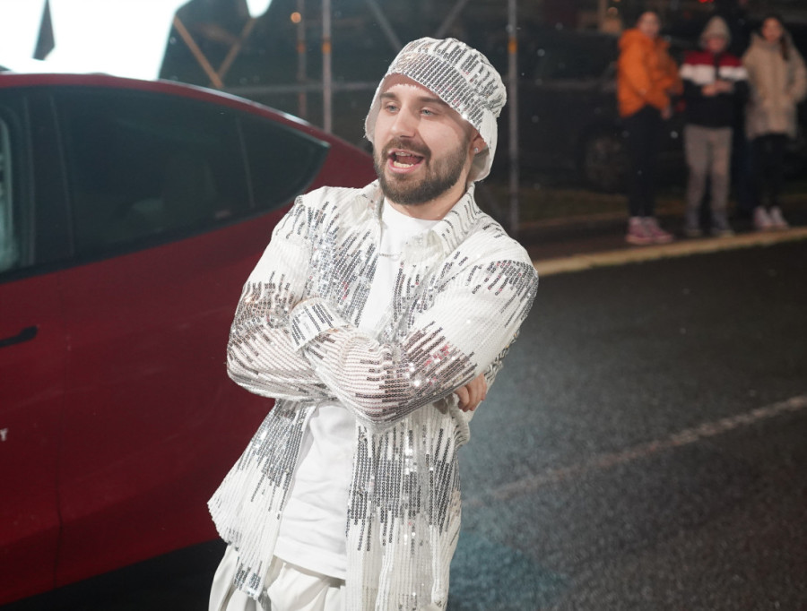 Oglasio se jedan od autora pesme "Gnezdo orlovo" i objasnio o čemu Breskvica peva: "Ne razmišljamo o promeni teksta"