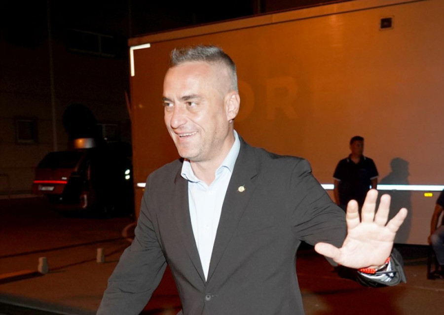 Neviđeni haos! Janjuš nasrnuo na ovu rijaliti učesnicu, obezbeđenje intervenisalo! (FOTO)