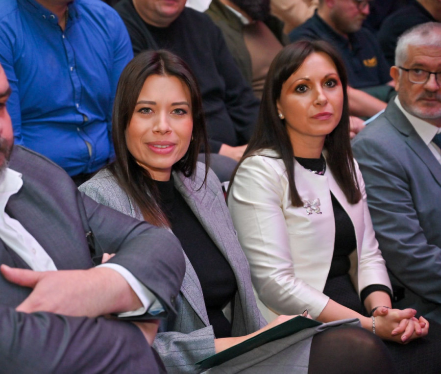 24SEDAM RUMA: Irena Vujović - Počasna građanka Rume, Ključevi grada predati u znak priznanja