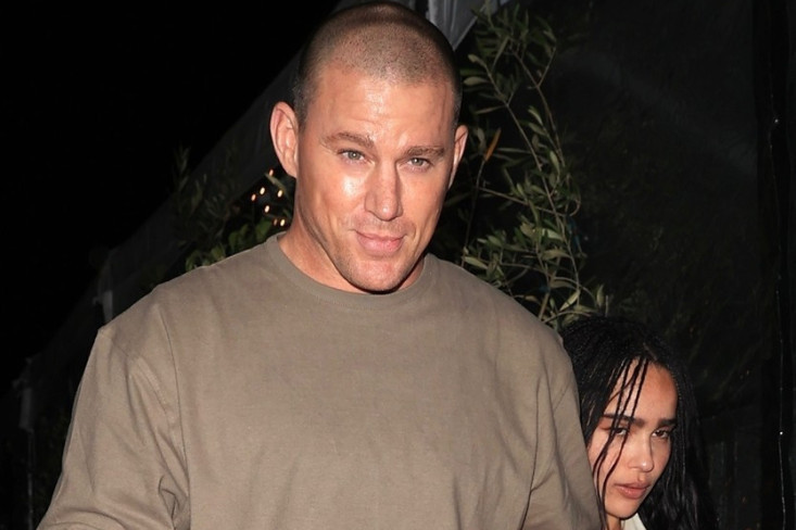 Zoi nakon raskida sa Tejtumom viđena sa osam godina mlađim glumcem! Prebolela bivšeg, sad uživa sa njim (FOTO)