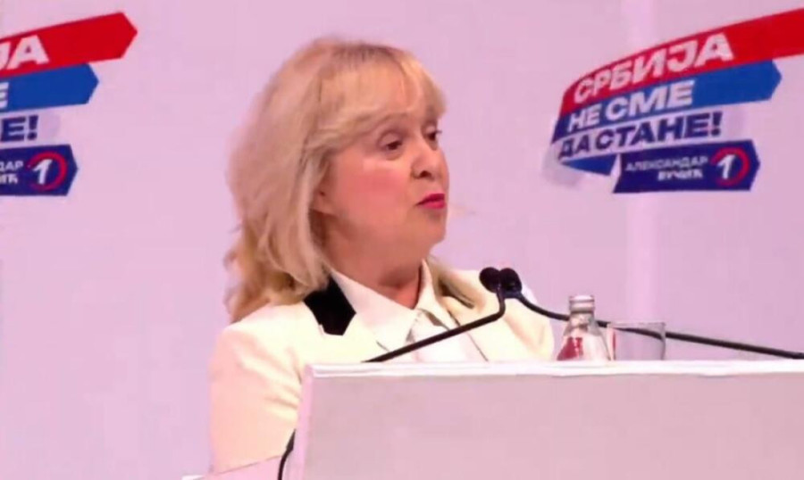 Vučić pred punom halom u Kraljevu: Zna narod ko čuva  Kosovo i Metohiju, a ko bi ga odmah na tacni predao!