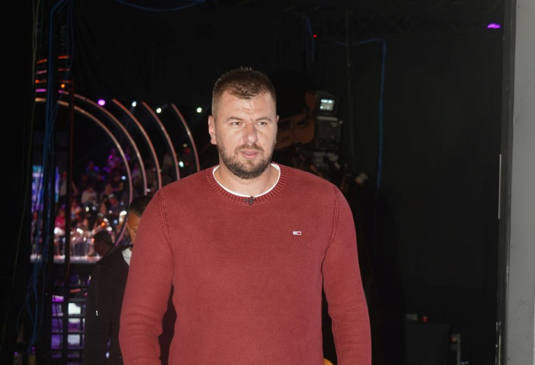 "U životu nisam osetio jači bol" Janjuš se oglasio nakon što je hitno operisan!