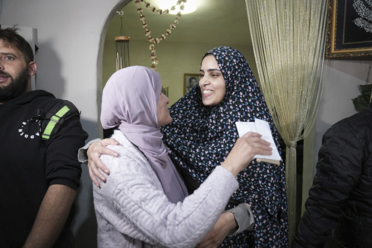 Mlada Palestinka koja je puštena iz izraelskog zatvora bila u samici, nije znala za dešavanja u Gazi: Uhapšena sa 16 godina