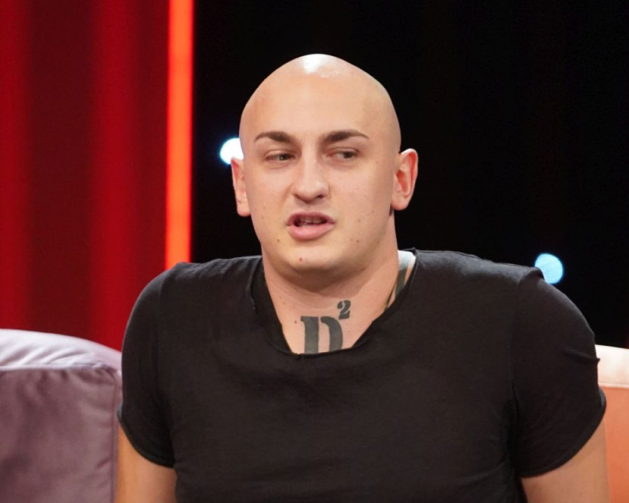 Veljko Kuzmančević brutalno isprozivao Desingericu: Degenerike ne moraš više da tražiš po Jutjubu!