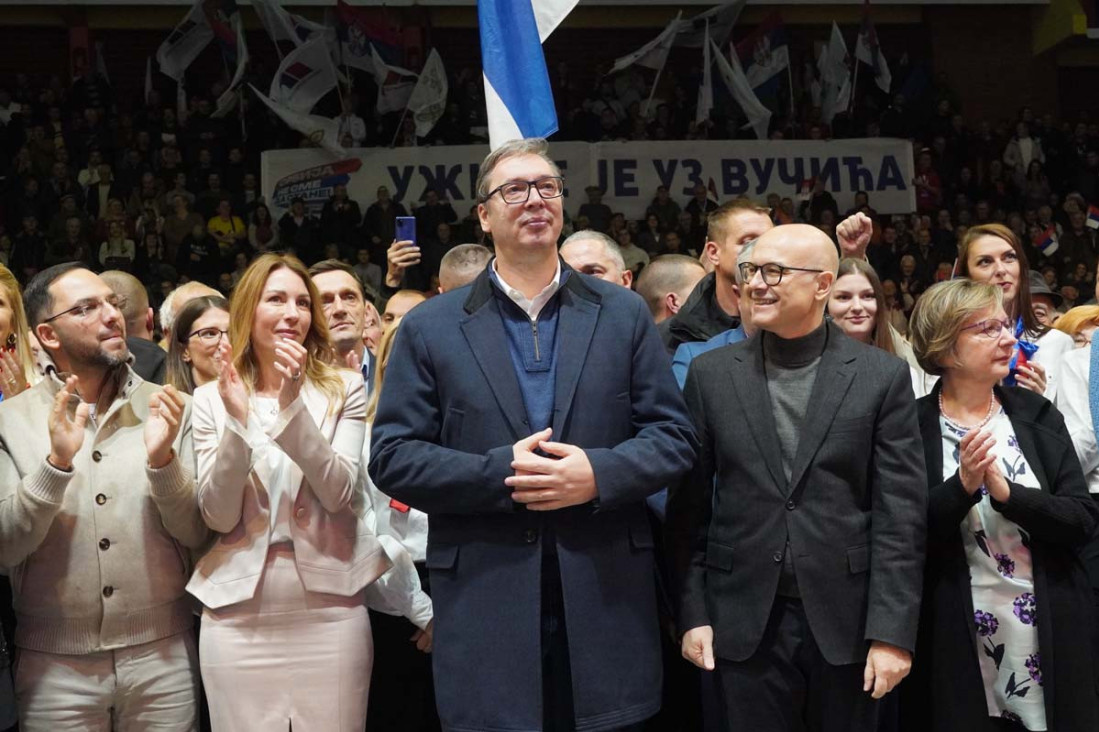 Užice je uz Vučića! Predsednik Srbije poručio: "Neću da budem pokorni sluga stranoj sili, već samo građanima Srbije" (VIDEO)