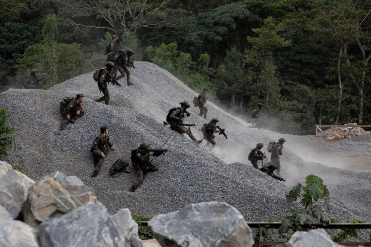 Južna Amerika na ivici rata! Brazil poslao vojsku na granicu, sukob dve zemlje preti da se rasplamsa (VIDEO/FOTO)