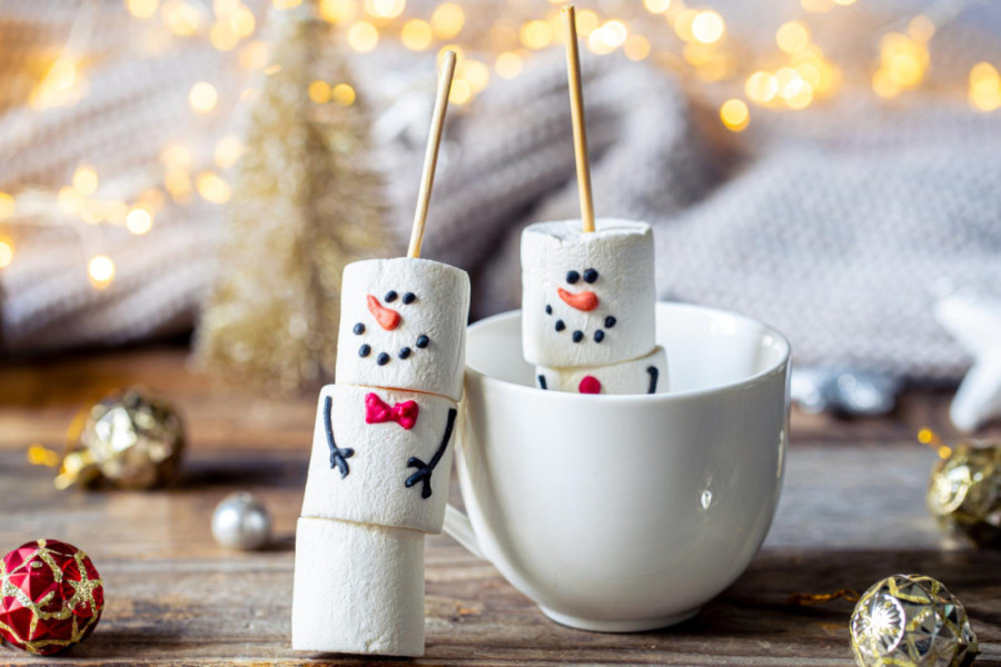 Ljubavni horoskop od 5. do 11. februara: Bikovi da se pripaze ljubomore, Škorpije će partner obasipati pažnjom