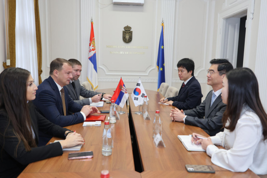 Ministar Cvetković se sastao sa ambasadorom Republike Koreje: Bilateralna ekonomska saradnja dve zemlje ide uzlaznom putanjom (FOTO)