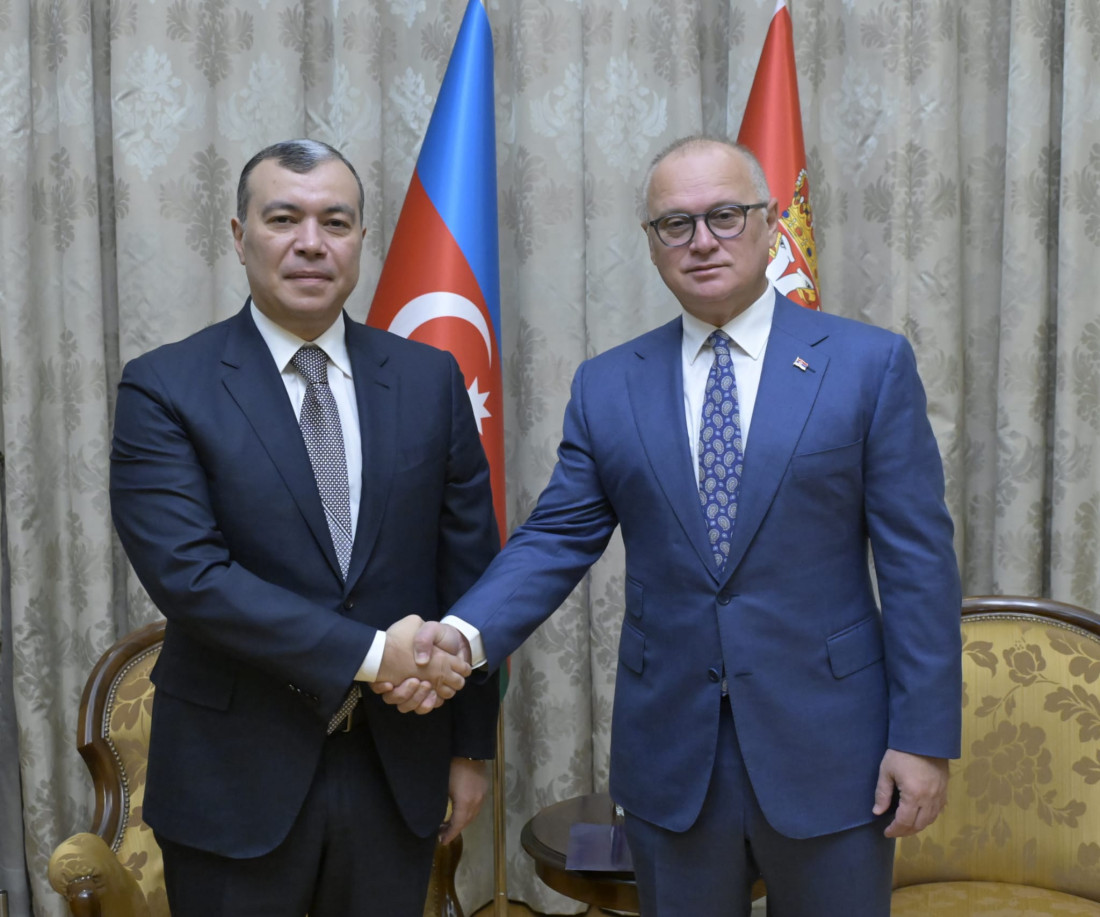 Politički odnosi dveju zemalja na visokom nivou: Vesić razgovarao sa Babajevim o saobraćajnom povezivaju Srbije i Azerbejdžana (FOTO)